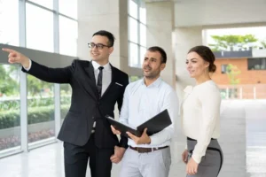 Read more about the article How FintechZoom Empowers Investors with Data-Driven Decisions